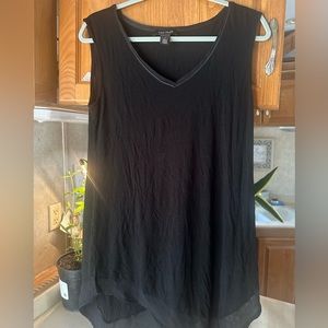 COPY - White House Black Market black top